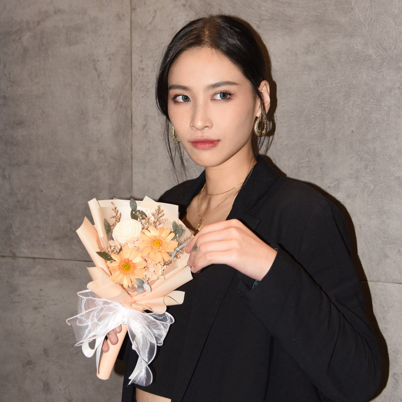 Mini Preserved Sunflower Bouquet - Champagne